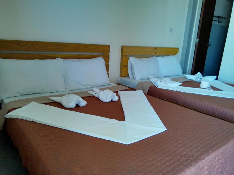 Miami Heat Beach Resort Morong  Exterior foto